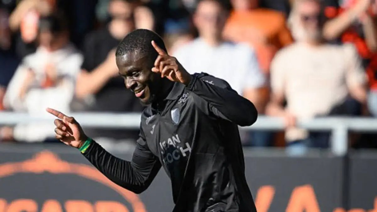 LinguereL1's tweet image. 📌 Real Betis s’intéresse à la signature de l’attaquant sénégalais Bamba Dieng lors du prochain mercato estival.

⚽ En fin de contrat avec Lorient, l’international sénégalais réalise une saison solide et attire plusieurs clubs européens.

#Football #Mercato #RealBetis #Sénégal