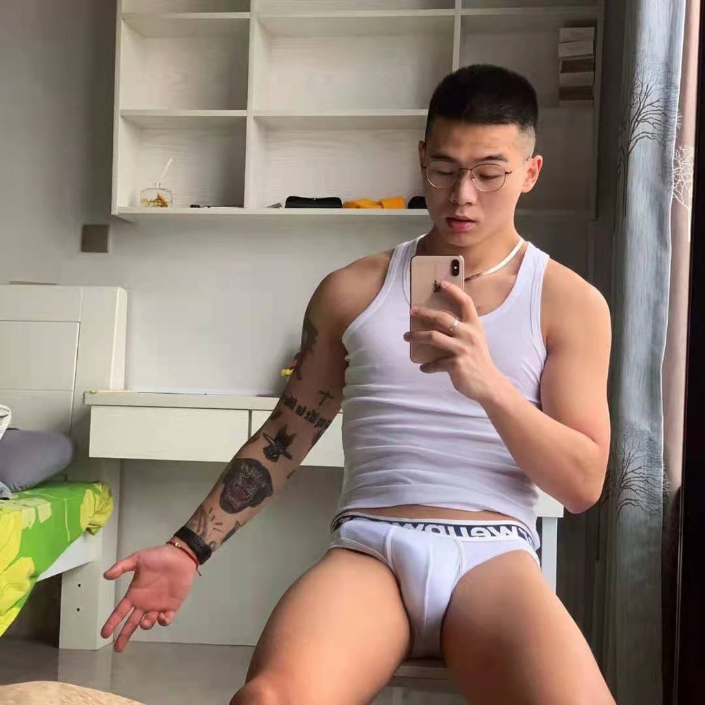 callmemrbaker's tweet photo. #奶继继 #宏翔 #羽锡 #乐仔
抖音网红奶继继视频
28部视频，11张写真
乐仔  乐仔三人行
戈优 隔壁王叔
周奕宏 刘楚尧
网红乐乐 羽锡 美能达
 废土猎人 宏翔 我是大笨猪全套
需要请加主页联系方式哦！ https://t.co/GaCAW7jzWE