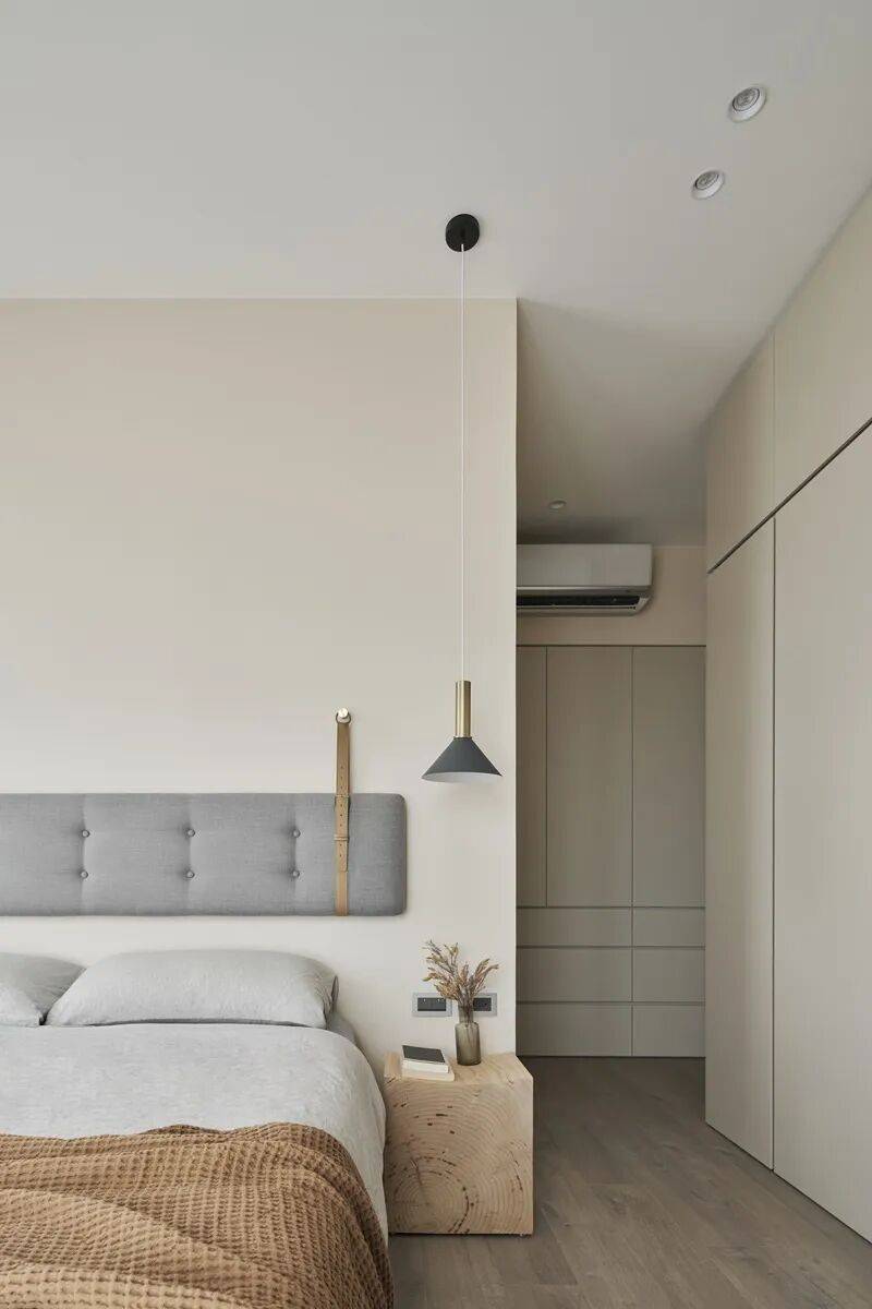 alfiyainvites's tweet image. "Old stuff = new joy  Sort, donate, or upcycle—give pre-loved items a second life! #DeclutterHappiness #UpcycleLove"