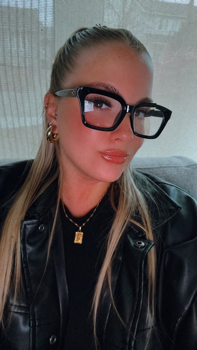 Milaa_Raex tweet media