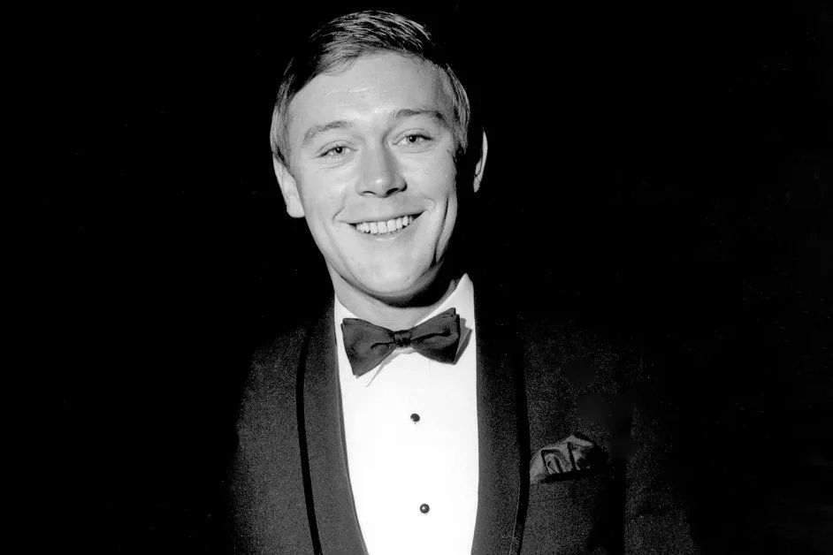 MusicBeat5's tweet image. Apr. 25, 2007 #singersongwriter, Bobby "Boris" Pickett died from leukemia at age 69. He is best known for his 1962 novelty hit, 'Monster Mash'. #Music #RIP 
youtu.be/nUjQIyiwAcQ?si…