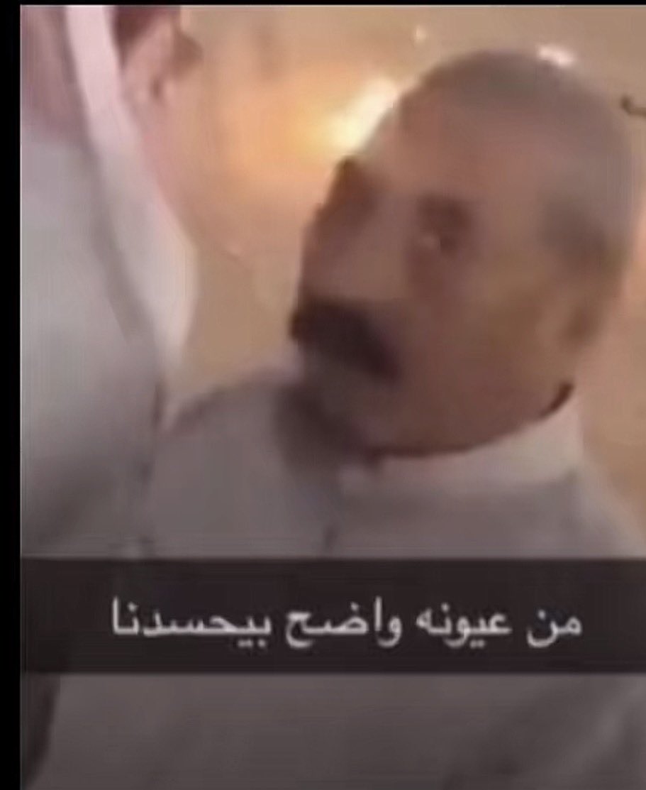 r_n5fa's tweet photo. @jnmllia شكله من عينك ما علقوا لنا بكرا https://t.co/2KddFib8wA