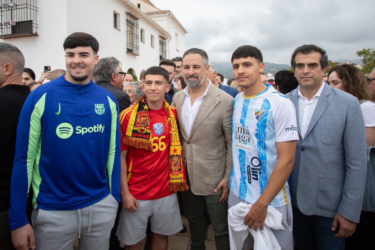 Espectacular asistencia a la declaración a medios en Vélez-Málaga. ¡Gracias por vuestro interés y por vuestro apoyo! #VélezMálaga
