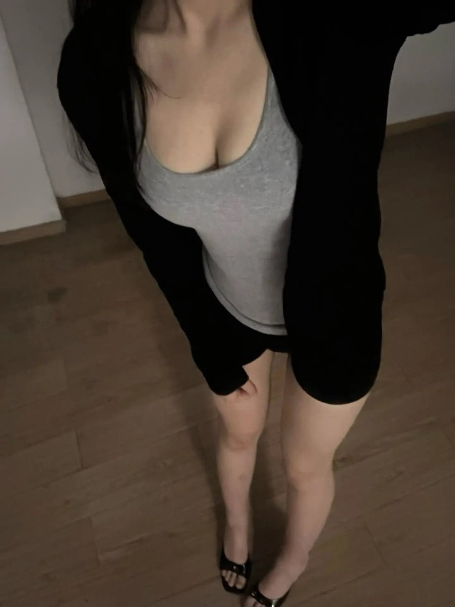 Distractions越 tweet media