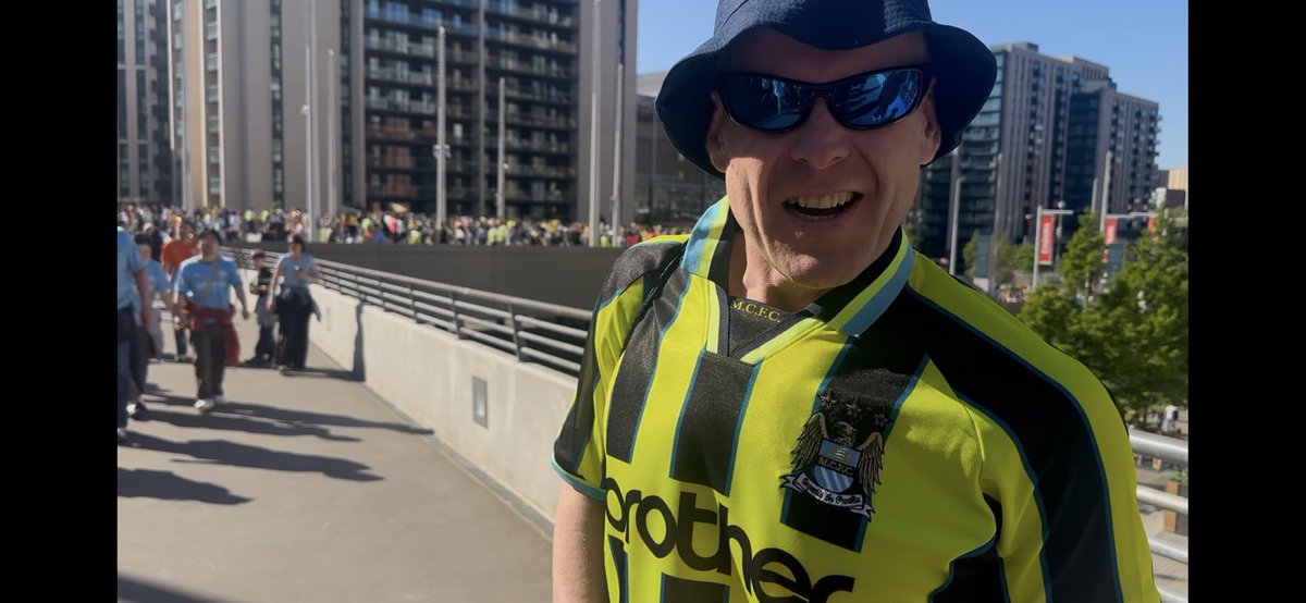 IanCheeseman's tweet photo. #ManCity left it late but are into their 4th consecutive FACup Final thanks to a 2-1 win against #Southampton 
Here’s the story from those at Wembley #mcisou #facup 

🎥 https://t.co/yxzaM6jveU https://t.co/sNveO3meR9