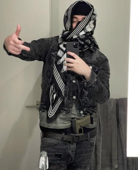 yeatlive tweet media