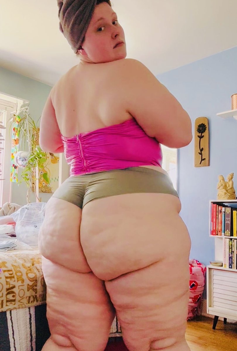 sᴜɢᴀʀ ♡ tweet media