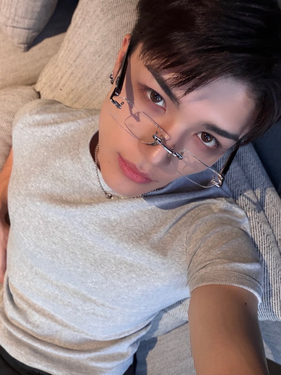 wangwangki's tweet image. #MAKI via weverse dm [260425]

🐶💬 [image]

#マキ #마키 #andTEAM_MAKI #andTEAM