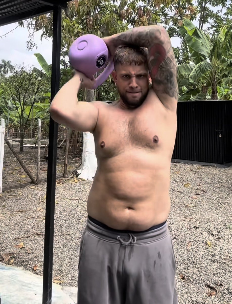 Lo que fue una crítica Messiah lo tomó como inspiración. 

#PlanetaAlofoke