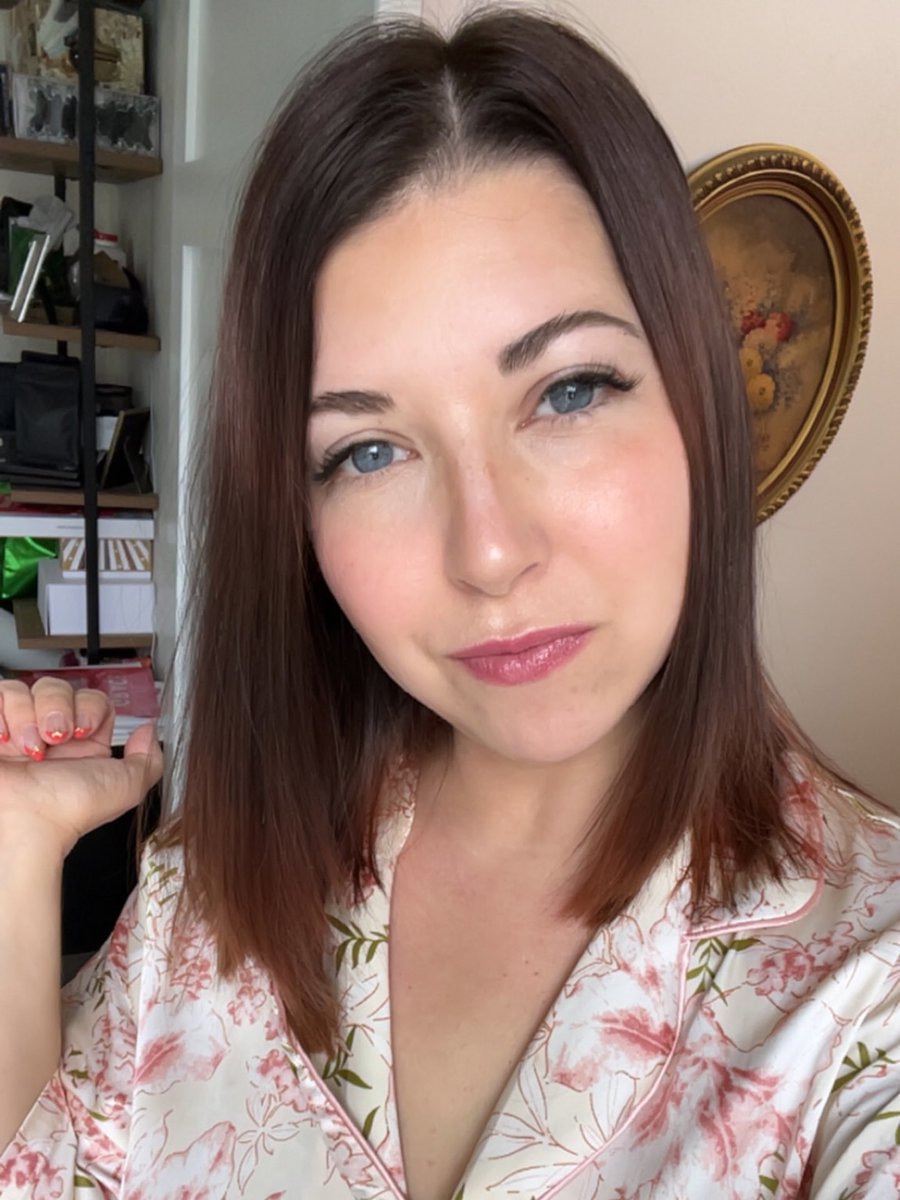 Lessie8s's tweet photo. I need all you pathetic paypigs to spoil your goddess now, do not joke with me, if you want a findom goddess then you should dm me, I don’t tolerate nonsense. You shall address me by goddess #bitch #whalesub #paypig  #findom #goddess https://t.co/mBffc66lLl
