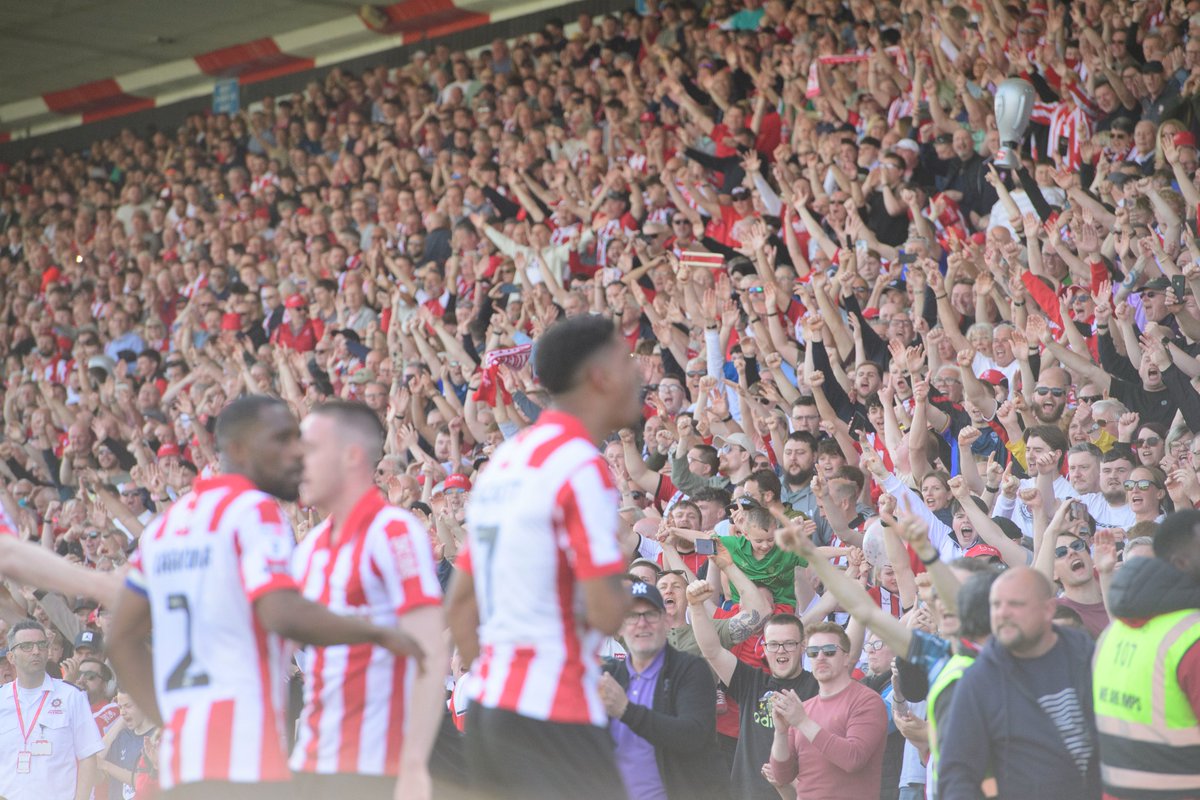 Lincoln City FC 🇺🇦 tweet media