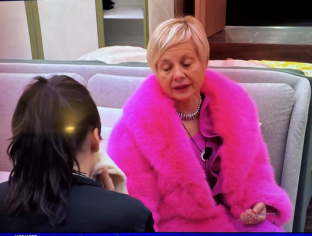 Alby IN FINALE 🥥 tweet media