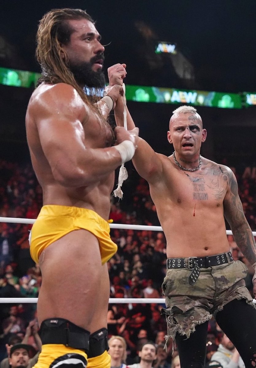 “EL IDOLO” ANDRADE better than MJF!!! tweet media