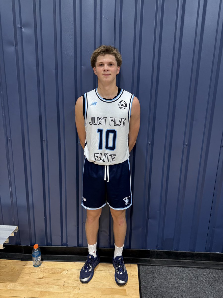 TYBLleague's tweet photo. Pearland Texas Classic -MVP
CME: Dj Williams 
CME: Kam J
CME: Sam 
Just Play: joel K
Just Play: Sam Robellar https://t.co/suXpzL6KyO