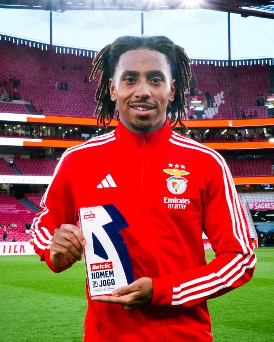Este gajo, o “patinho feio”, calou-me a mim e a muitos Benfiquistas, e ainda bem que o fez.
O meu pedido de desculpas a um dos melhores jogadores deste plantel/liga.
