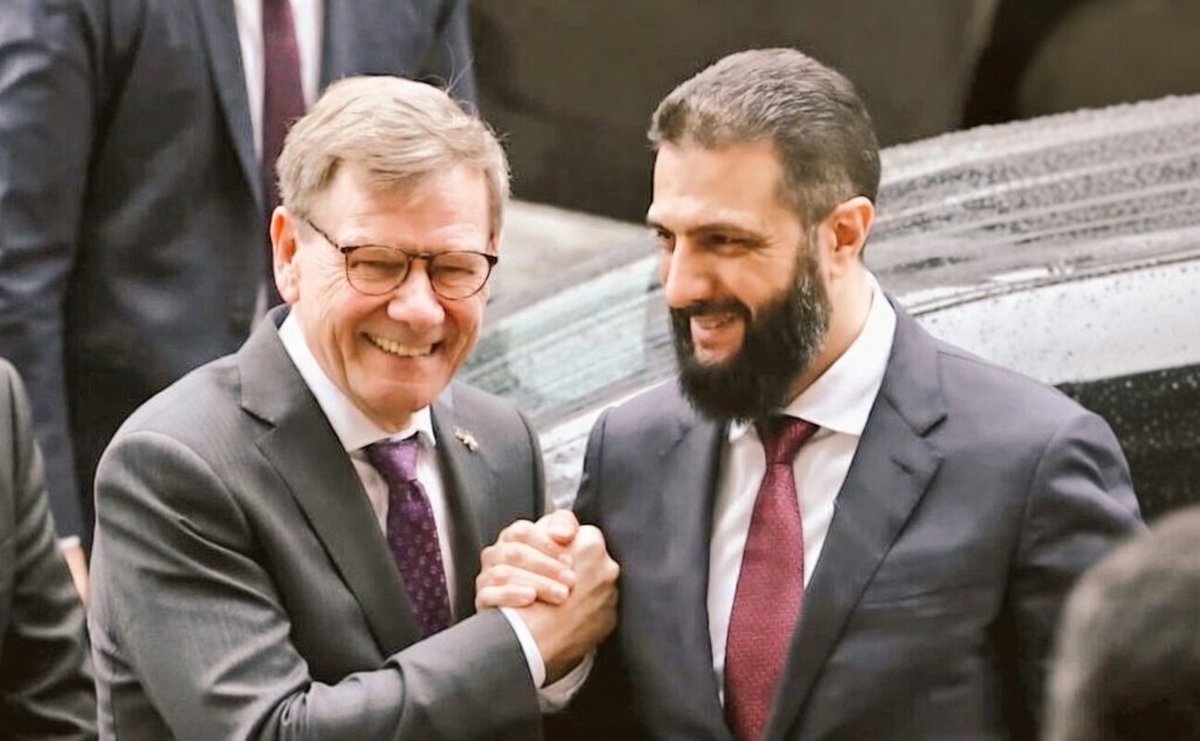 Großer Gott Herr Wadephul‼️
Wie fühlt sich eine Hand an, die zwei Monate zuvor noch einen abgeschnittenen Kopf eines Christen festgehalten hat‼️ Schämen Sie sich, das ist echt das Letzte und das Pietätloseste, was ich je beim Anblick eines Fotos empfunden habe‼️
<a href="/AussenMinDE/">Johann Wadephul</a>