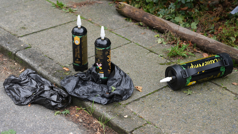 judymorris3's tweet image. Galaxy Gas: The legal high ruining American children’s lives

#NitrousOxide can cause severe injury, paralysis and even death. So why is it easier to get for teenagers than energy drinks or cigarettes?

rt.com/news/639039-ga…