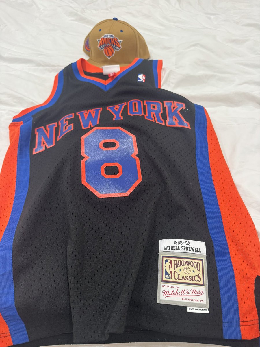 Larry Medina tweet media