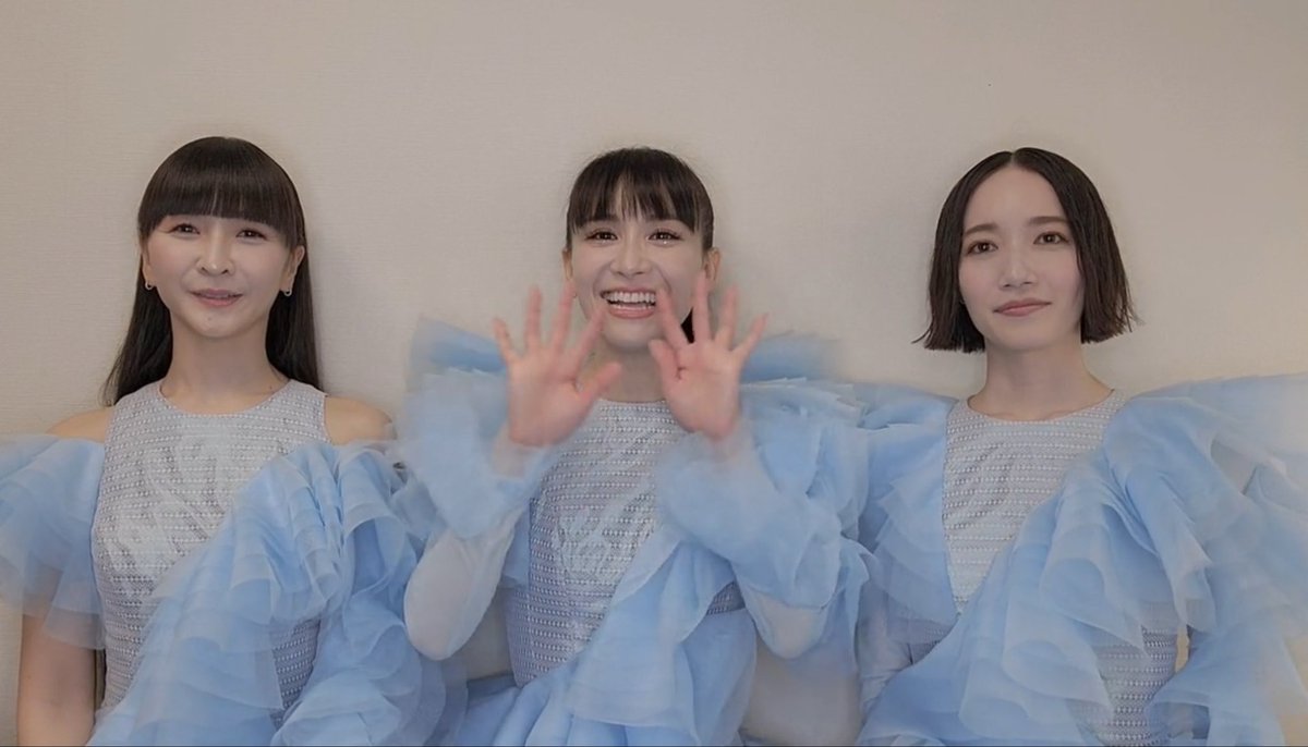 2CJ5Bx3t9n26642's tweet image. 🩵🩵🩵ソライロPerfume🩵🩵🩵
淡い色の中に秘めている熱いものをしっかりと感じさせてくれる。空のようにかけがいのない存在なPerfume♡美しいさを際立たせるソライロはとても魅力的🩵🩵🩵

#prfm #Perfume