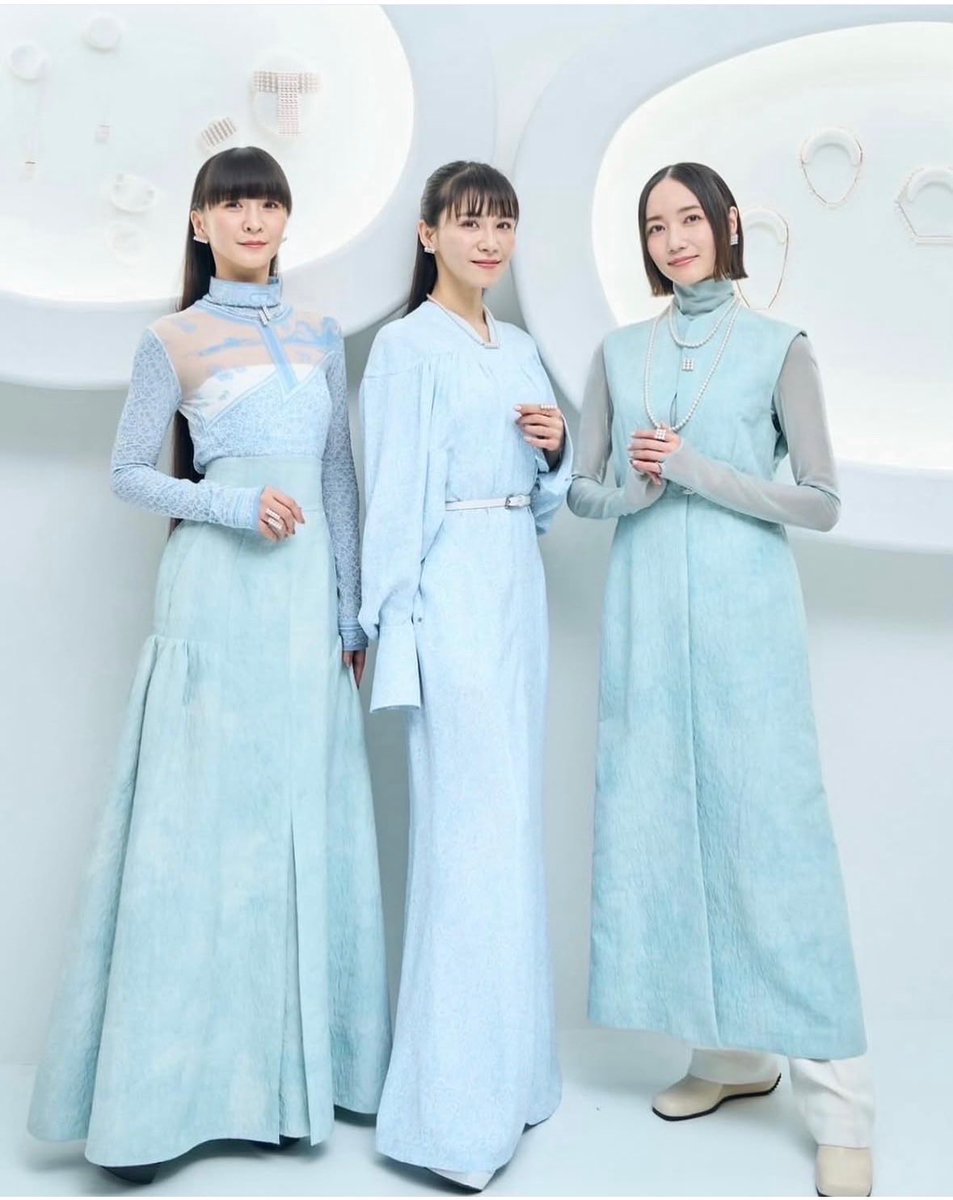 2CJ5Bx3t9n26642's tweet image. 🩵🩵🩵ソライロPerfume🩵🩵🩵
淡い色の中に秘めている熱いものをしっかりと感じさせてくれる。空のようにかけがいのない存在なPerfume♡美しいさを際立たせるソライロはとても魅力的🩵🩵🩵

#prfm #Perfume