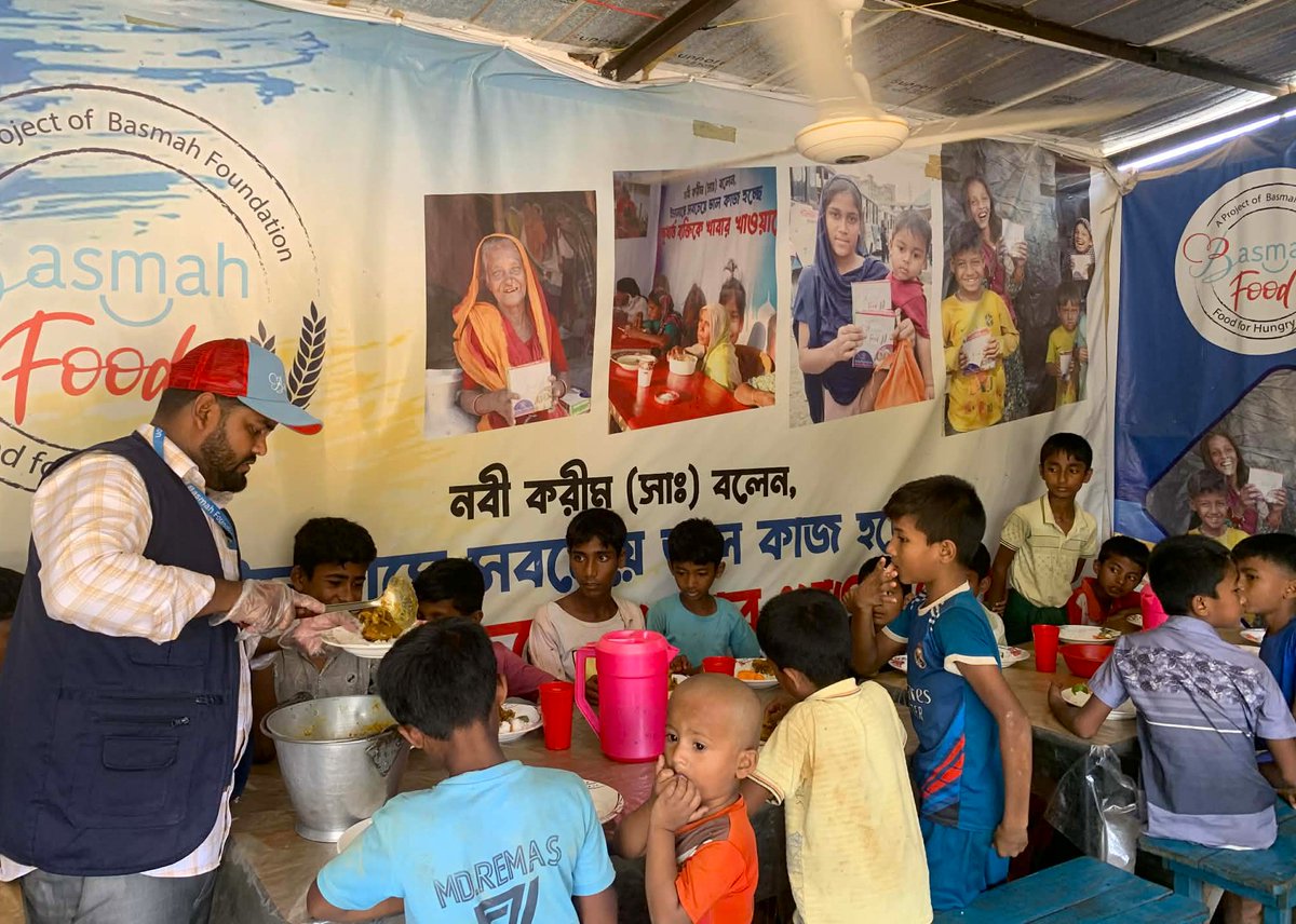 BasmahEmpowers's tweet image. In Ukhiya, Cox’s Bazar, 100+ #children arrive daily at #BASMAH’s Free Food Hotel—many unsure of their next meal.

A single plate changes everything:
#Hunger → Relief
Silence → Smiles

🤲 Your #Zakat &amp;amp; Sadaqah keep this going.
🔗 basmah.org/feed-the-hungry

#FeedTheHungry