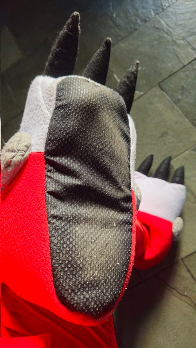 A Stompy Shoutmon! tweet media