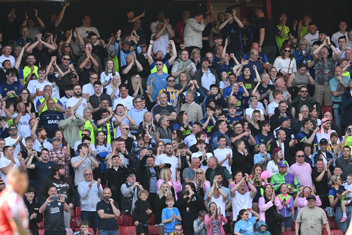 Lewis Dobbin tweet media