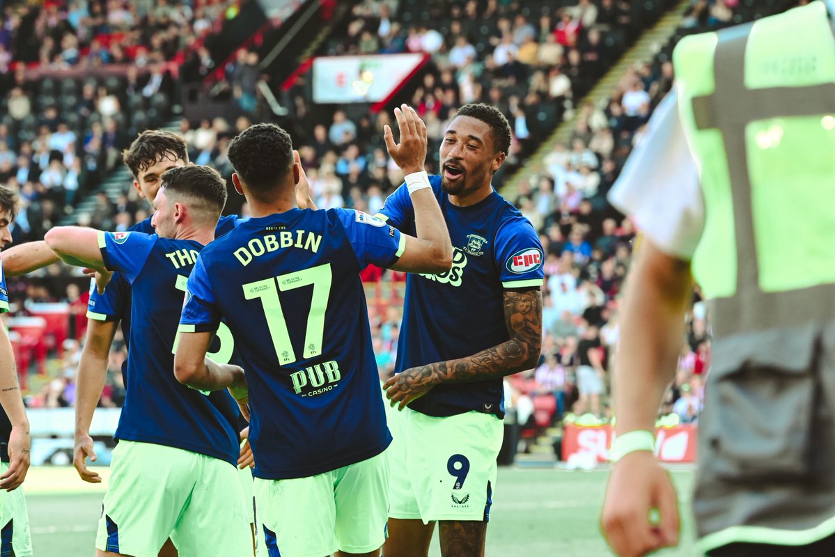 Lewis Dobbin tweet media