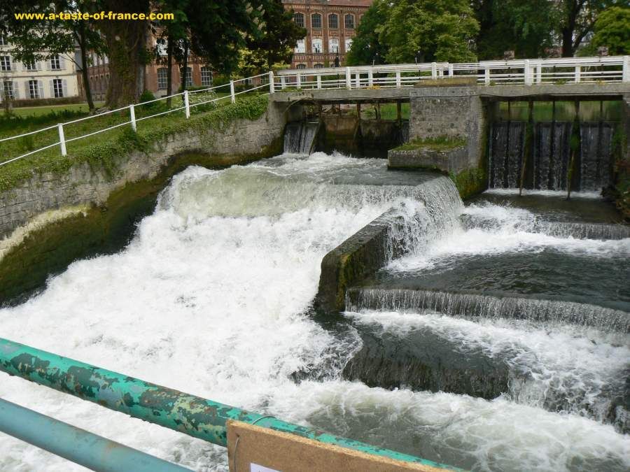 france_images's tweet image. Auchy les Hesdin a riverside village in the Pas de Calais region France buff.ly/AYNnZfE

#France 🇨🇵 #travel #photo