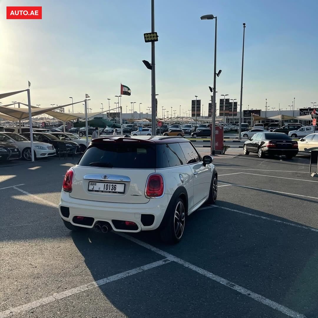 auto_ae_sale's tweet image. Sold: MINI Hatch III (F55/F56) 2016
 231 hp  (2.0 AT)

Price: Price on request
Location: Sharjah

auto.ae/sharjah/sale/c…

#MINI  #Hatch  #Sharjah  #BadarUsedCars