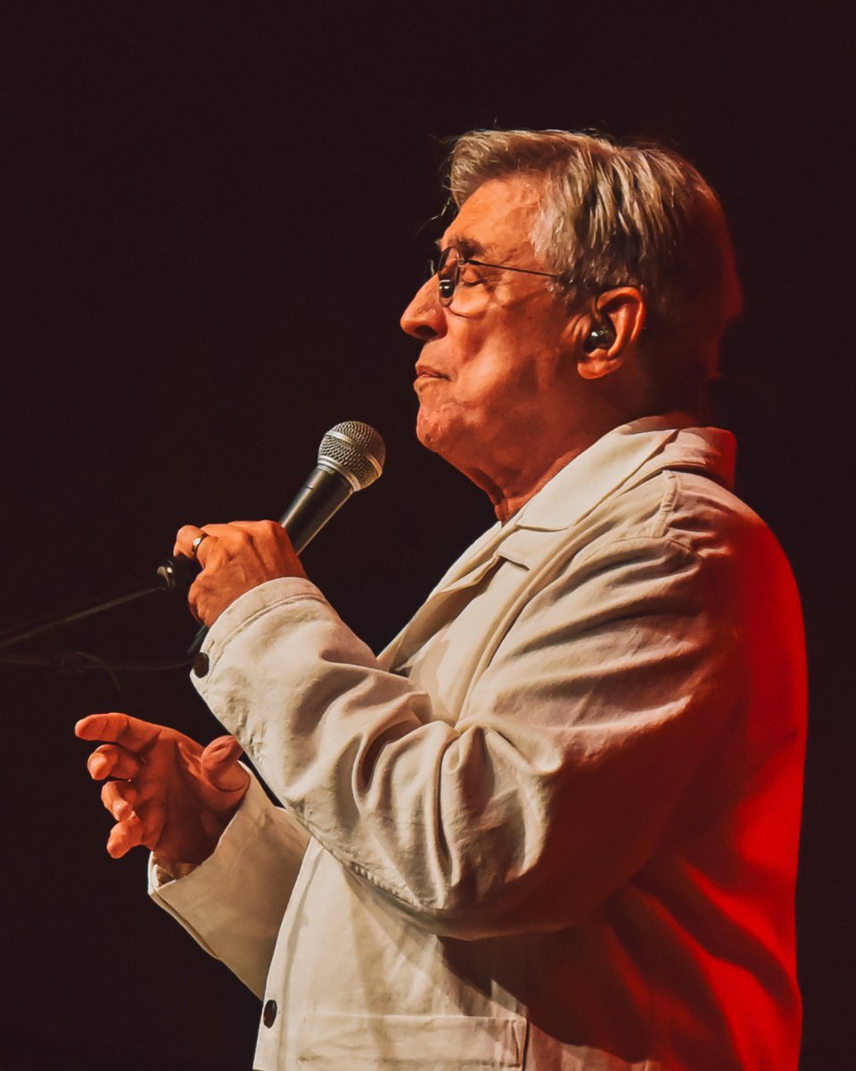 Ivan Lins tweet media