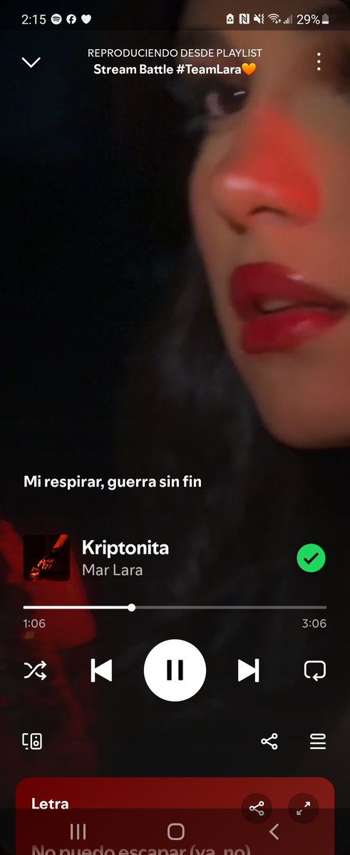 Liz Avila 🥤🍩 tweet media