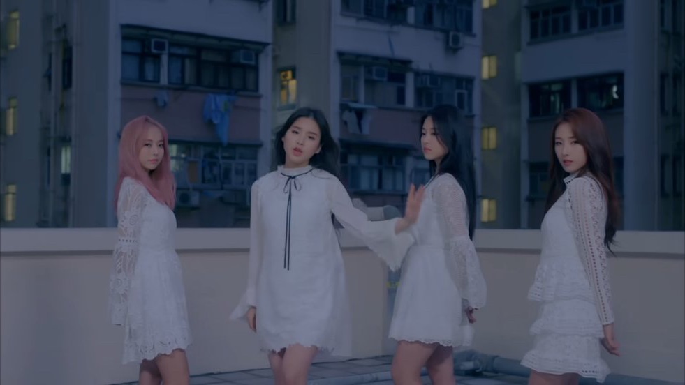 PopBase's tweet image. 9 years ago today, LOONA 1/3 released ‘Sonatine.’