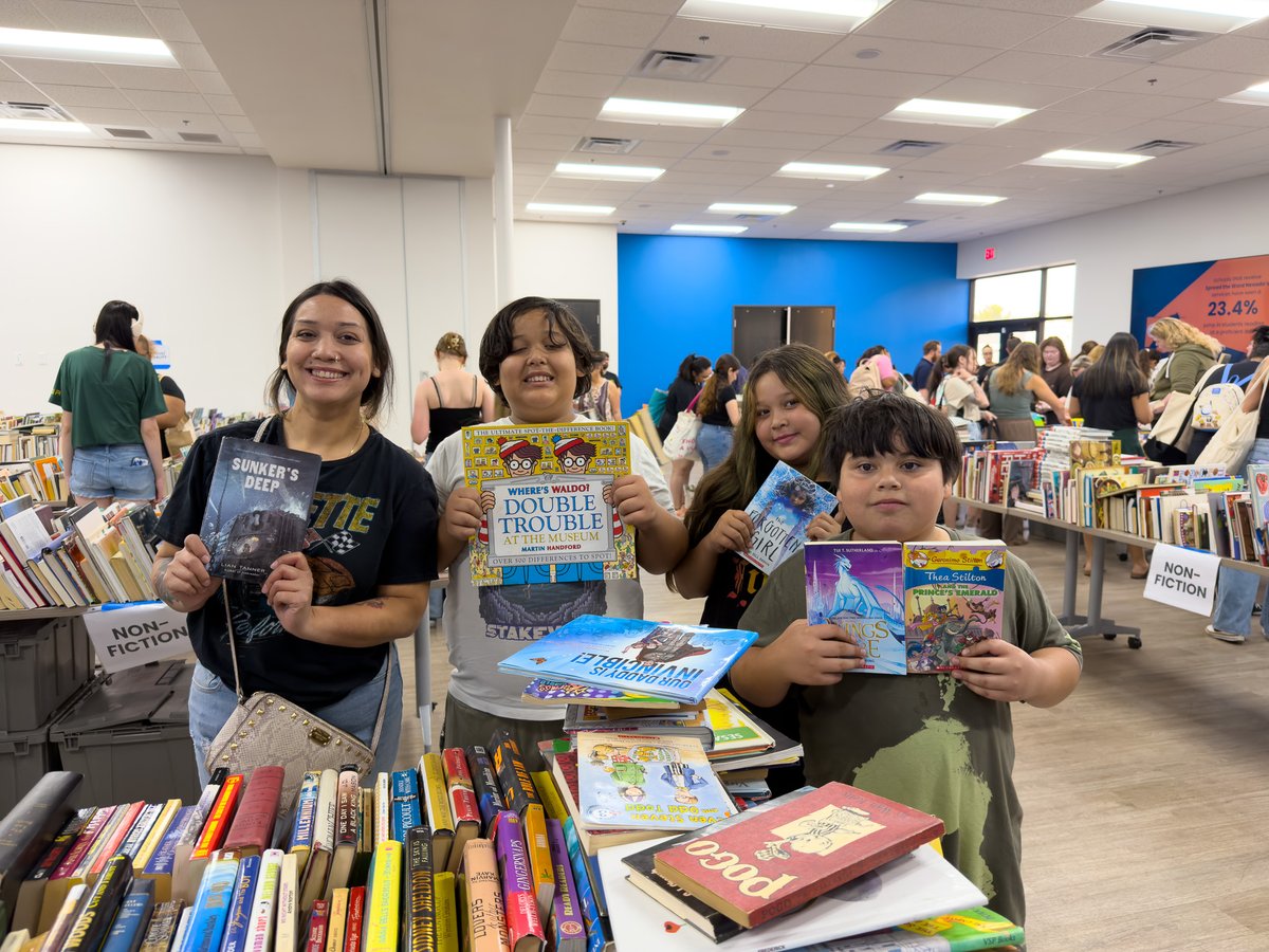 SpreadtheWordNV's tweet photo. Another Fill-A-Bag is officially in the books, and wow, you showed up! 📚Thanks for shopping for a cause and helping us get books into kids’ hands. T

Tag us in your hauls, we’d love to see what you picked up! https://t.co/WbJdLYtW2n