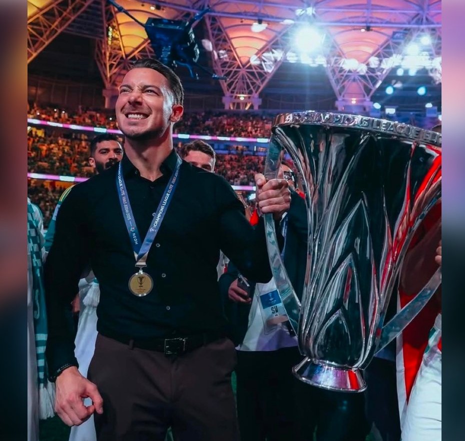 #الاهلي_بطل_اسيا
ماتياس ياسليه سيد مدربين آسيا..