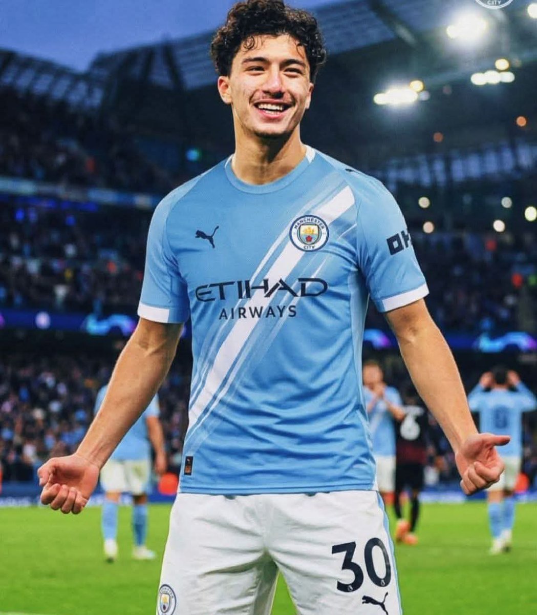 L’entraîneur Pep Guardiola est devenu obsédé par le recrutement du jeune talent algérien Ibo #Maza, joueur du #BayerLeverkusen, dans une opération pouvant atteindre 65 millions d’euros 💰

 Le #ManCity prépare une offre importante (65M€ + pourcentage à la revente) 

<a href="/City_Xtra/">City Xtra</a>