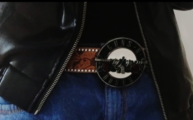 acervognr's tweet image. indo ali ver Michael pra dar minha review pro @mjacervy mas sem esquecer da minha #gang 

favor respeitar o cinto da adm.