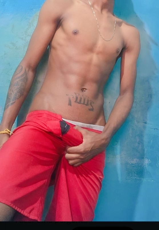 novinho de bermuda Tactel 🤤🫦 tweet media