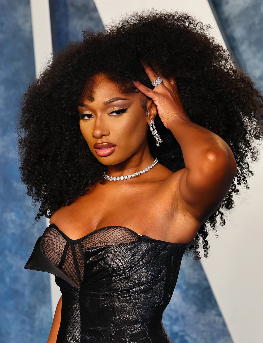 ReneighRidingBey 𐚁(Fan Acct) tweet media