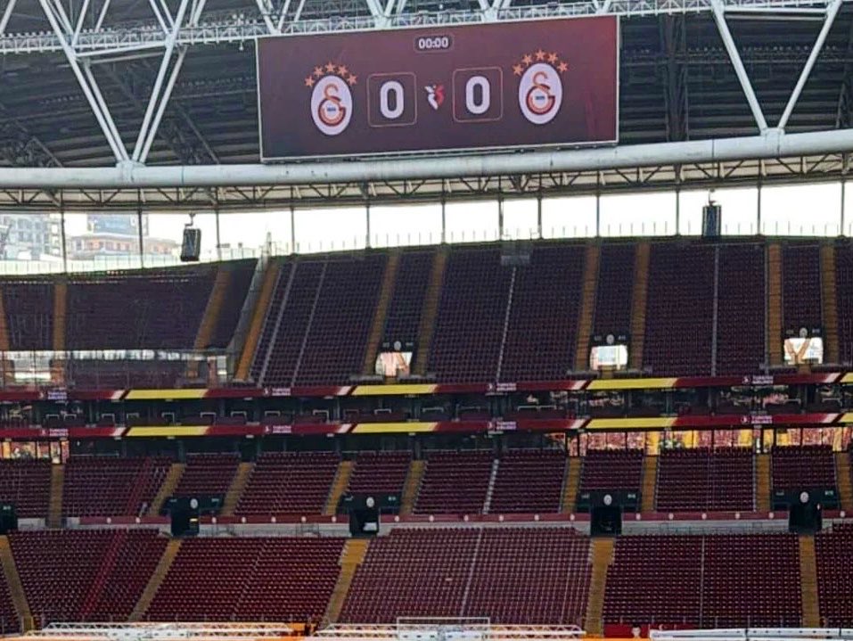 P İ T B U L L tweet media