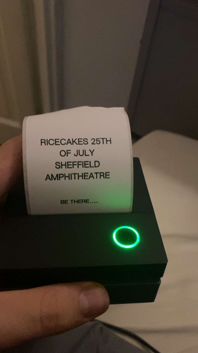 ActualIsaac's tweet image. Something is happening #sheffield