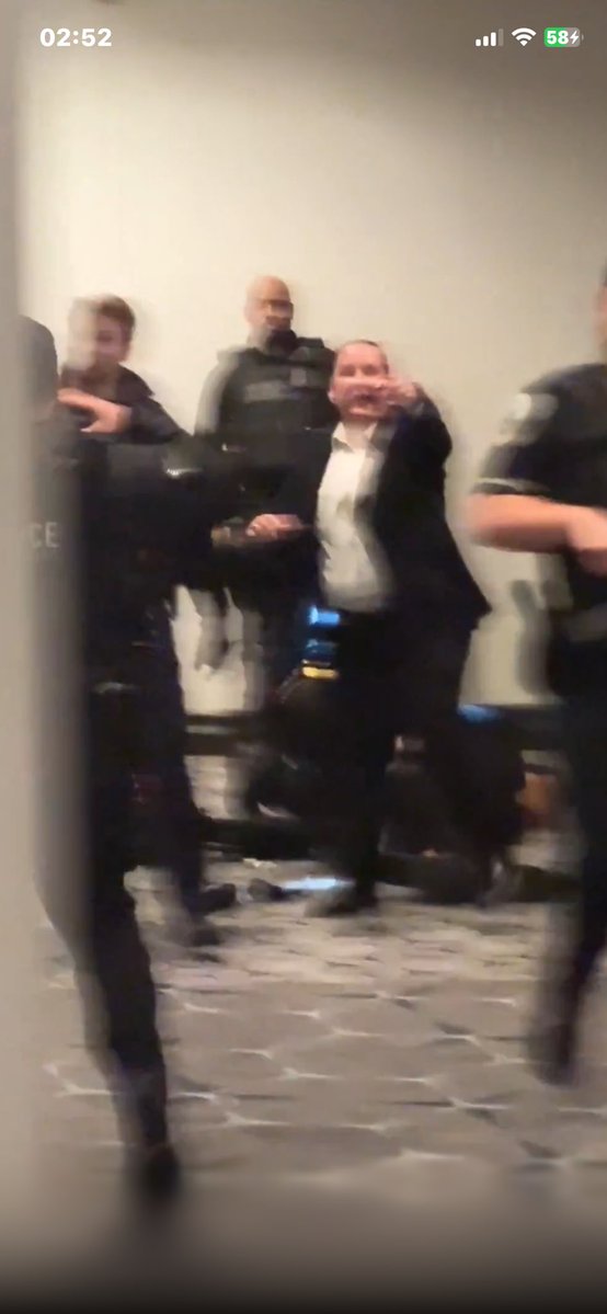 godblessme1180's tweet image. Was it the weakness of the metal detectors doesn’t look very secure?!
Who was operating the metal detectors letting the people? ! What kind of security?
Hmmm 🤔