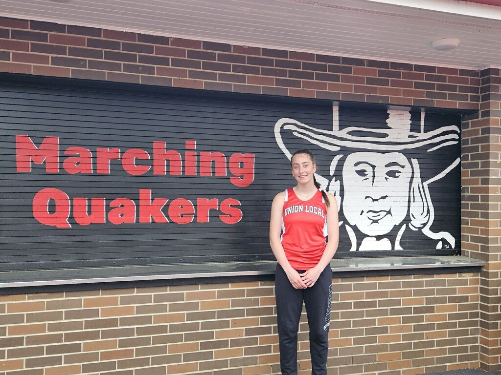 ULJetsTFCC's tweet photo. 2 school records reset today! @pazeley_w resets her 100H record with a time of 15.24 and @ConnorBend73025 resets his 3200m record with a time of 9:21.21! https://t.co/d02cMH0ybA