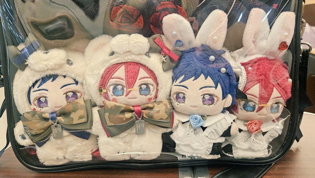 行くぞｵｰｻｶ！！
おーーー！！！🐻‍❄️🐻‍❄️🐰🐰
みちみちでごめんよ〜みんなでスタレェ浴びような🥳