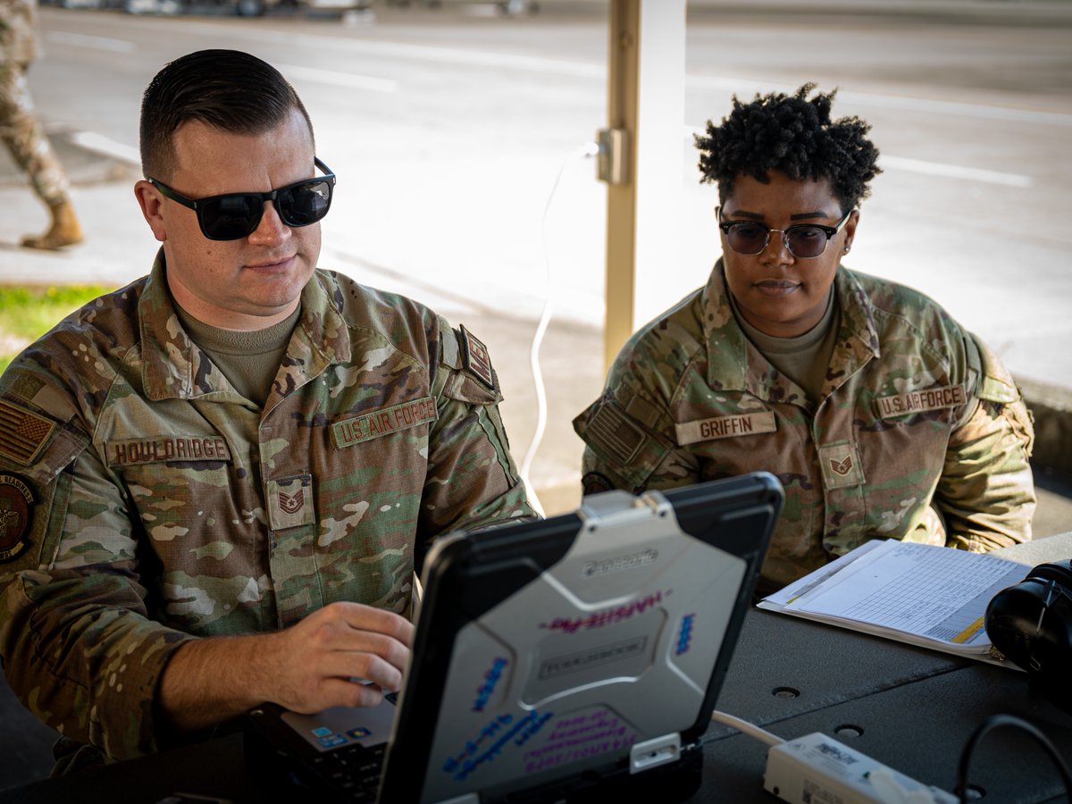 Yokota Air Base tweet media