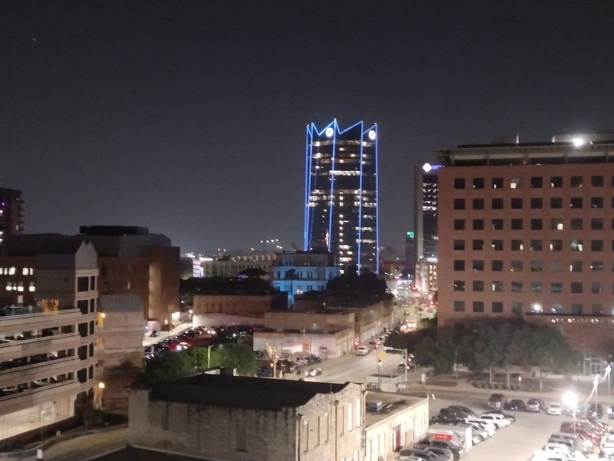 JeffGSpursZone's tweet image. San Antonio at night... #sanantonio @FiestaSA