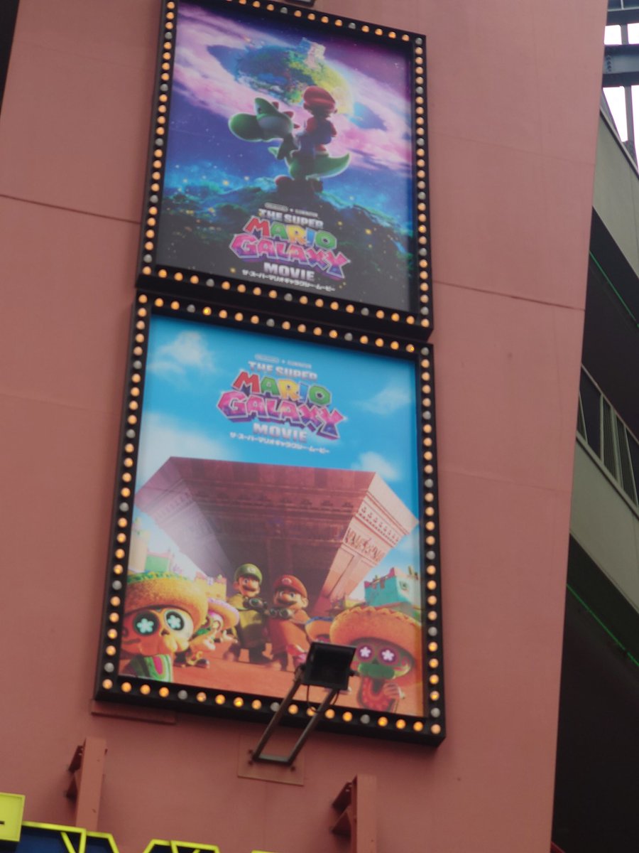 wmWBNhbOy2DjhCk's tweet image. ユニバーサルシティウォークさんもギャラクシームービーの装飾がされてて、凄かったです✨✨️✨️
#USJファン