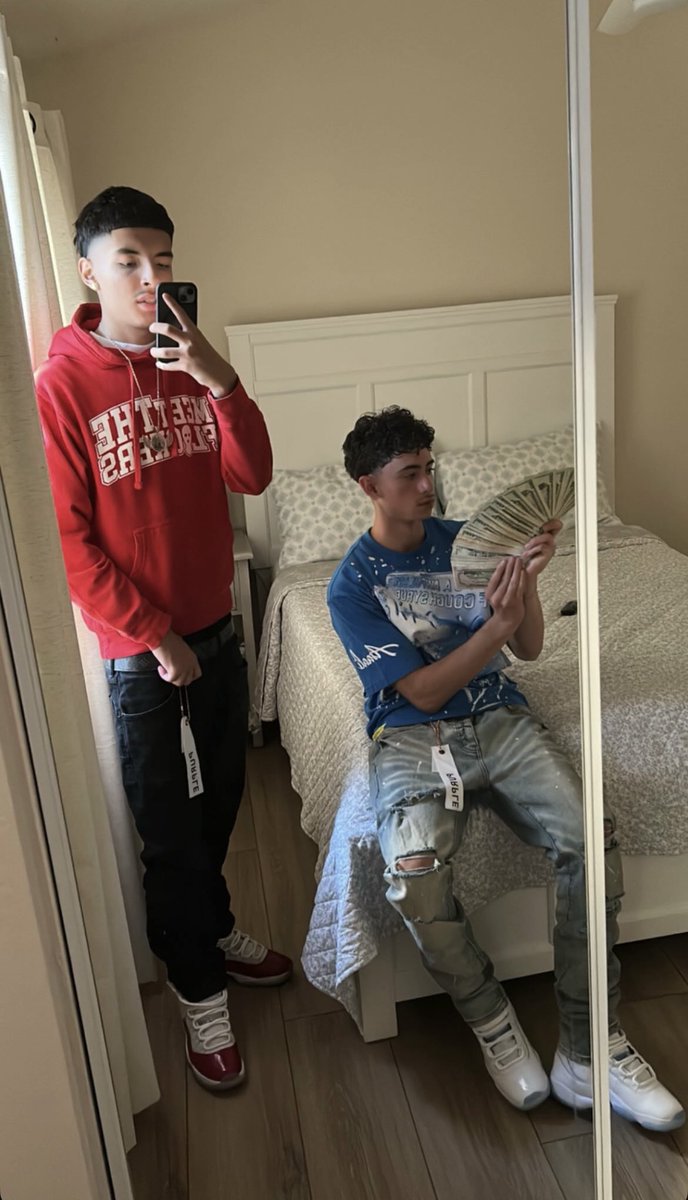 anthony tweet media