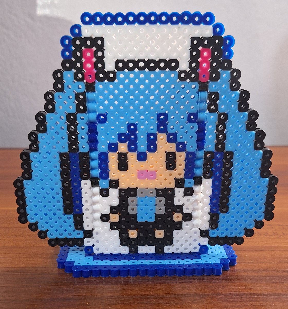 adrianrs1997's tweet photo. Porta celular de hatsune miku hecho con hama beads
#hamabead #art #hatsunemiku https://t.co/6crYZiHEk9