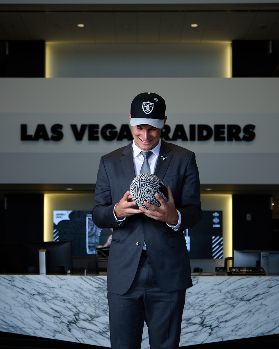 Raiders's tweet image. A day full of unforgettable moments for our first pick

#RaiderNation